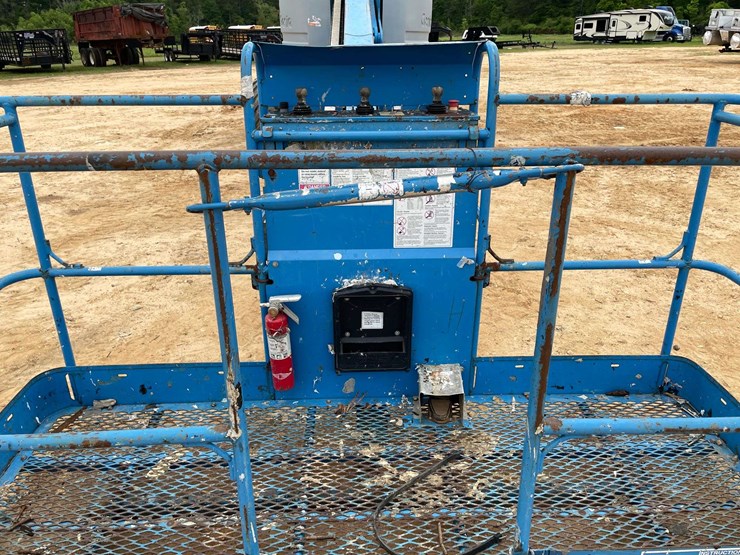2008-genie-s60-image-11