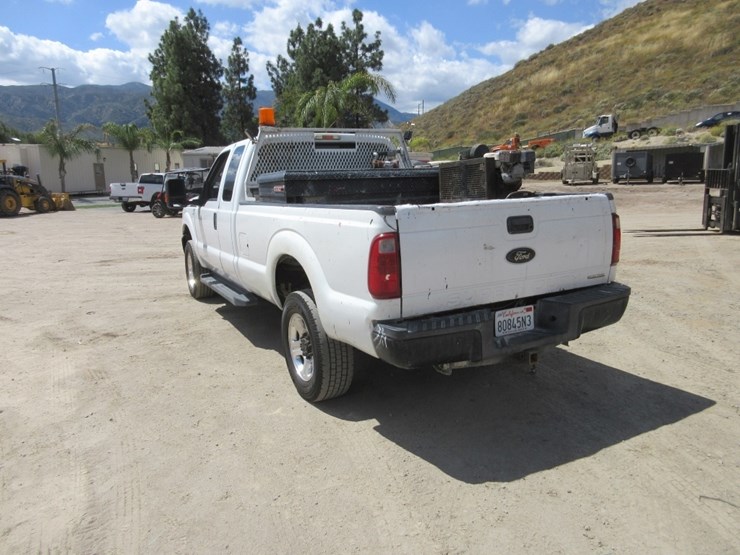2012-ford-f350-image-4