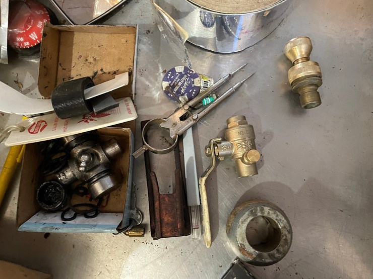 #1850-•-assorted-shop-supplies-image-14