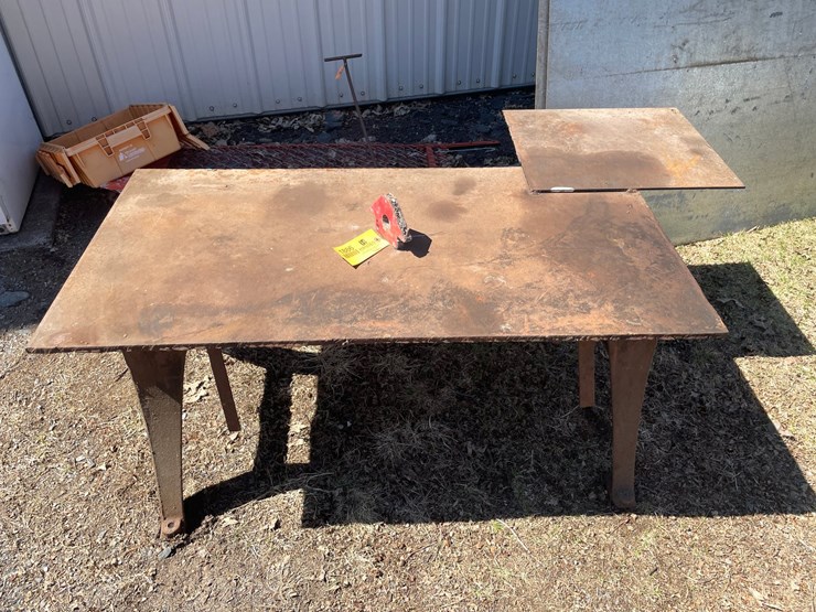 #1886-•-steel-welding-table-with-add-on-image-1