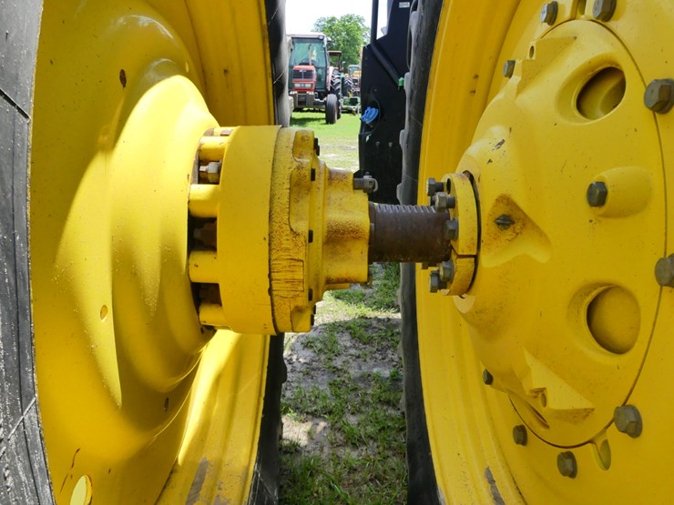 2020-john-deere-7r-210-image-25