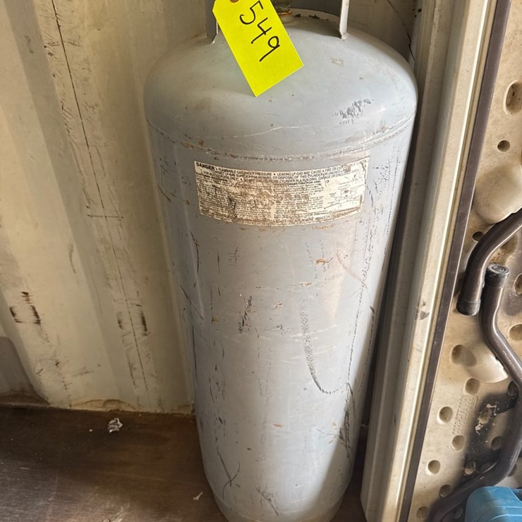 #549 • 100lb propane tank