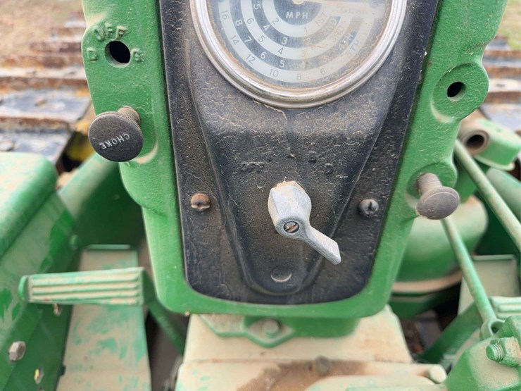 john-deere-420-image-39