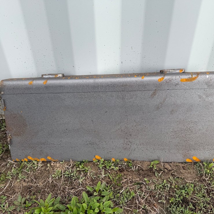 #566 • Mini Skid Steer Mounting Plate