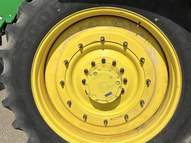 2020-john-deere-r4045-image-25