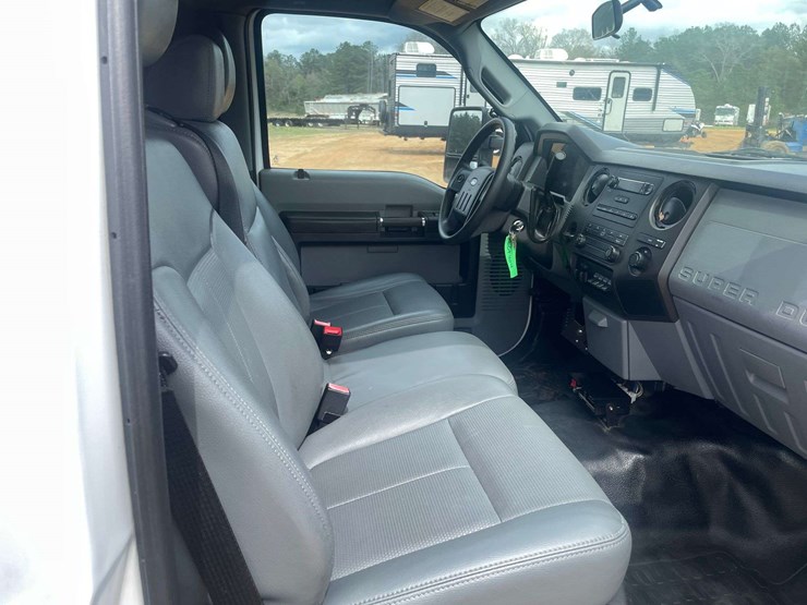 2015-ford-f350-image-17