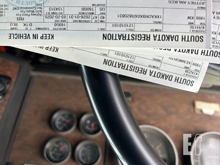 1999-kenworth-t600-image-23