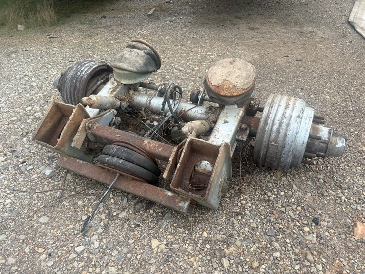 #23992-•-t/a-truck-frame-rear-end-image-20