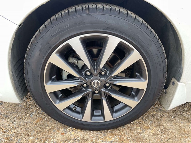 2016-nissan-altima-sl-4-door-sedan-(159,573-miles)-image-19