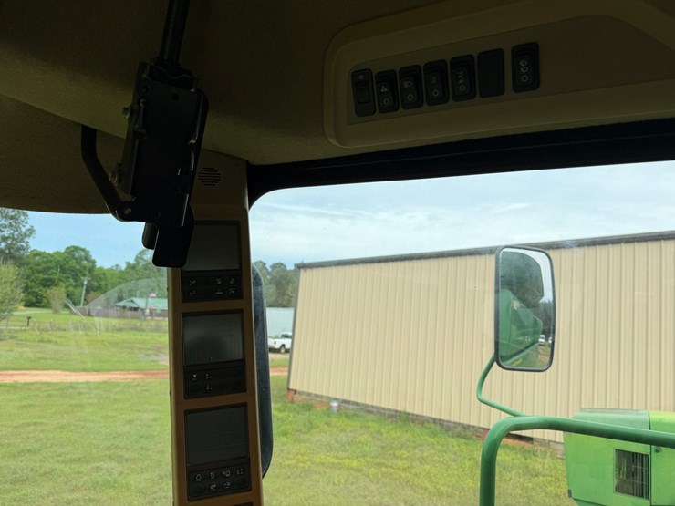 #524-•-2009-john-deere-9770s-combine-image-17
