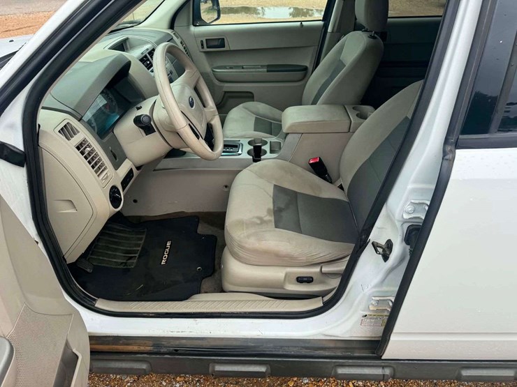 2008-ford-escape-image-15