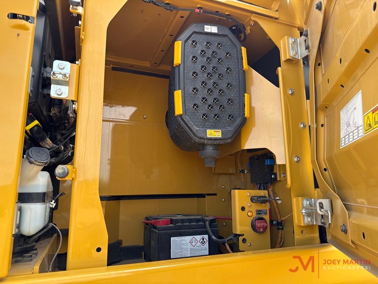 caterpillar-350-image-21