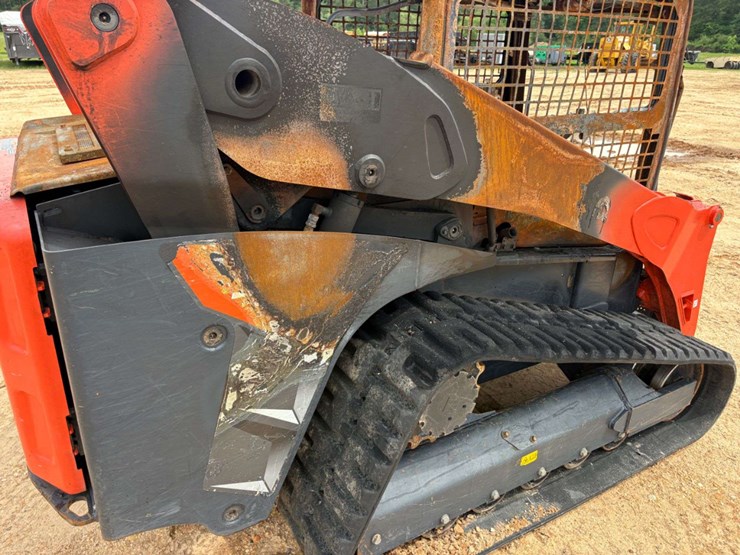 2024-kubota-svl97-2-image-17