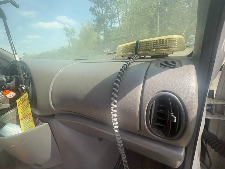 1998-ford-cargo-image-34
