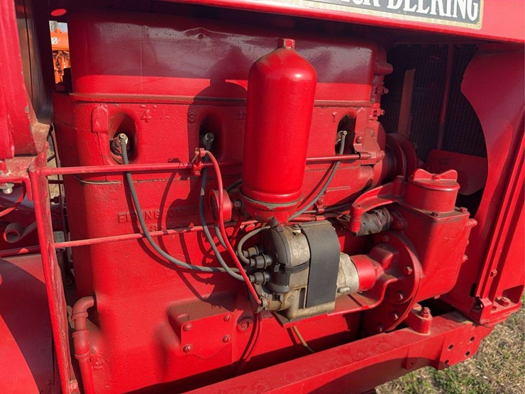 mccormick-deering-w-30-image-24