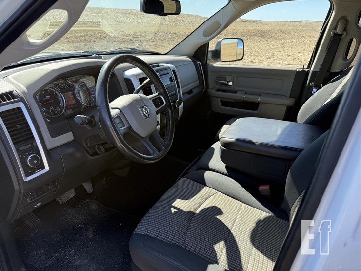 2011-ram-2500-big-horn-image-26