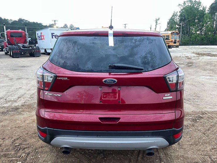 2017-ford-escape-se-image-6