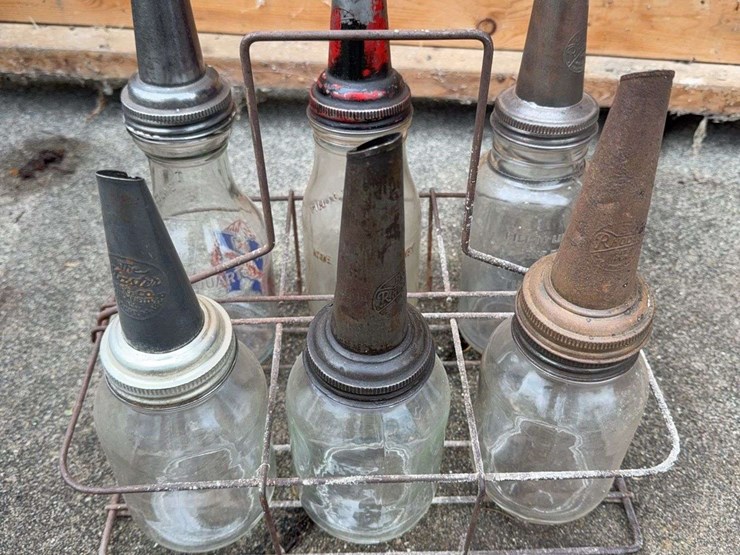 oil-bottles-and-carrier-image-4