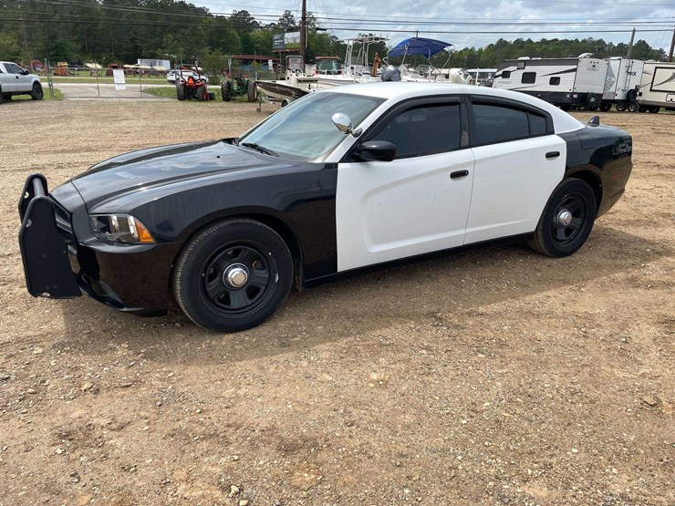 2014-dodge-charger-4-door-police-sedan-(133,562-miles)-image-1
