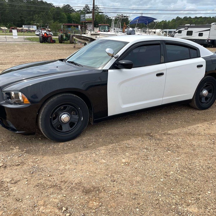 2014 Dodge Charger 4 Door Police Sedan (133,562 Miles)