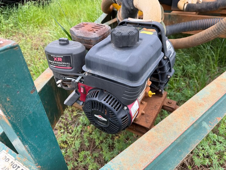 #530-•-1600-gallon-nurse-tank-trailer-with-pump-image-5