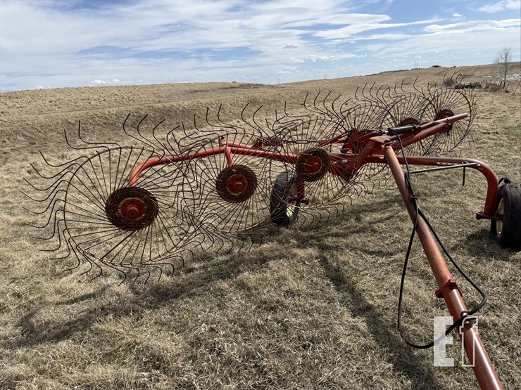 6-wheel-rake-3379-image-3
