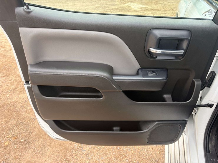 2015-chevrolet-1500-image-19