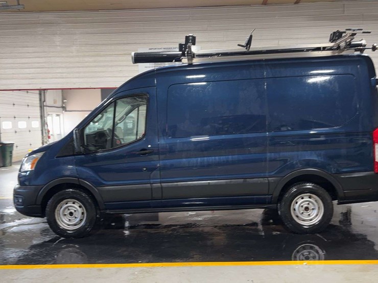 2020-ford-transit-image-2