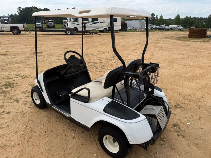 ez-go-24v-golf-cart-w/-battery-charger-image-2