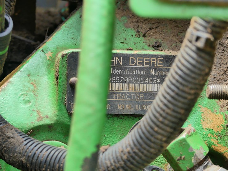 john-deere-8520-image-18