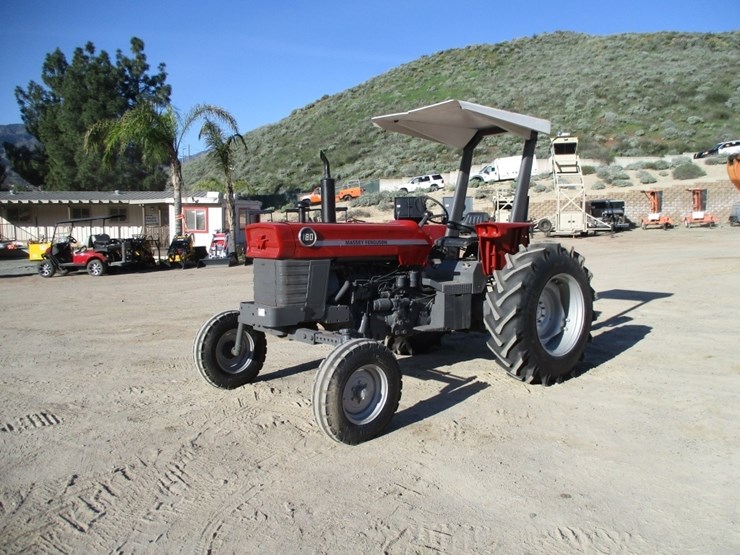 massey-ferguson-ag-tractor,-image-1