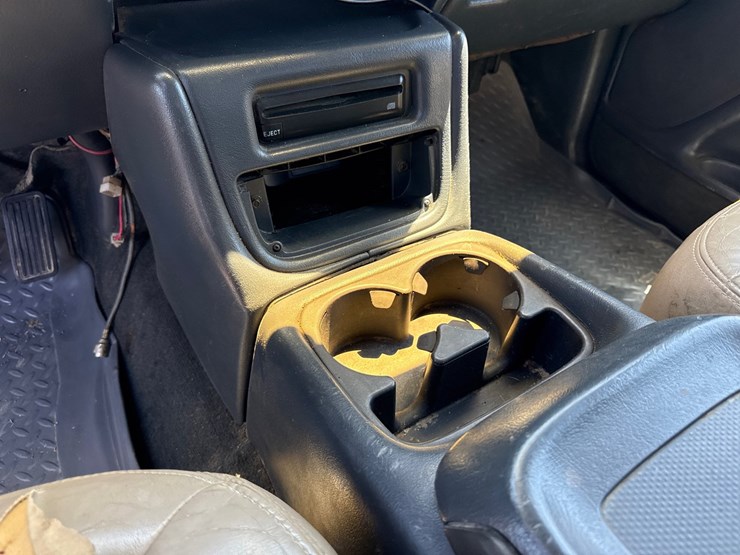 1999-chevrolet-2500-image-30
