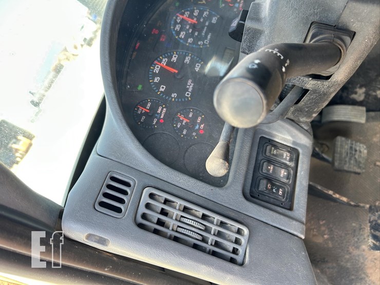 2006-international-workstar-7600-image-56