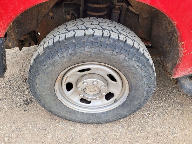 2011-ford-f350-image-15