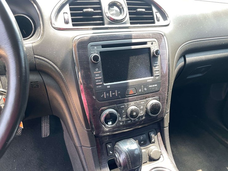 2017-buick-enclave-image-13