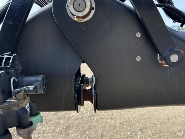 2020-john-deere-r4045-image-88