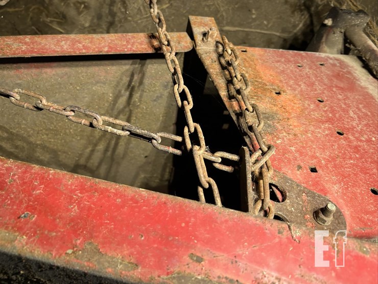 new-holland-273-image-10