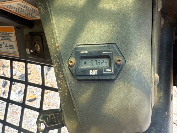 caterpillar-277-image-6