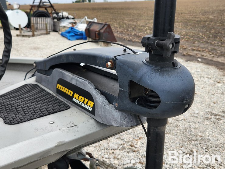 2007-fisher-1700-bass-boat-w/-trailer-image-11