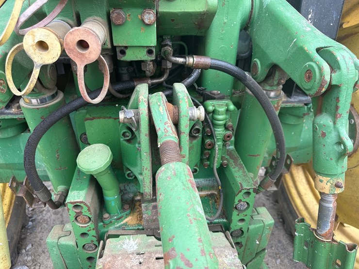 1993-john-deere-6400-image-10