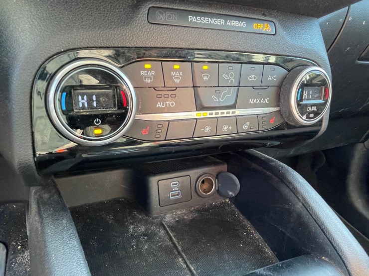2021-ford-escape-image-41