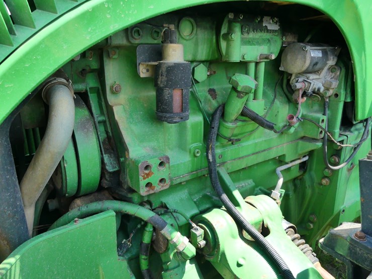 john-deere-8520-image-11