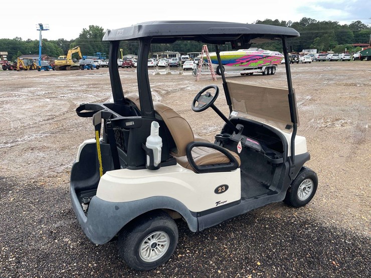 2022-club-car-tempo-2-passenger-48-volt-golf-cart-with-charger-image-3