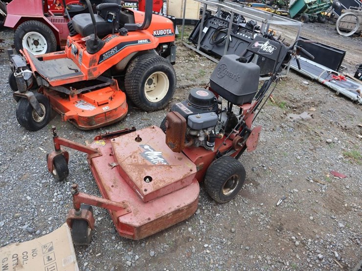 exmark-m3613ka-walk-behind-mower-image-4