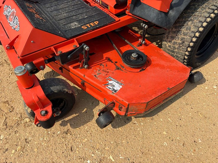 bad-boy-"outlaw"-72"-cut-zero-turn-lawn-mower-(1,403-hours)-image-15