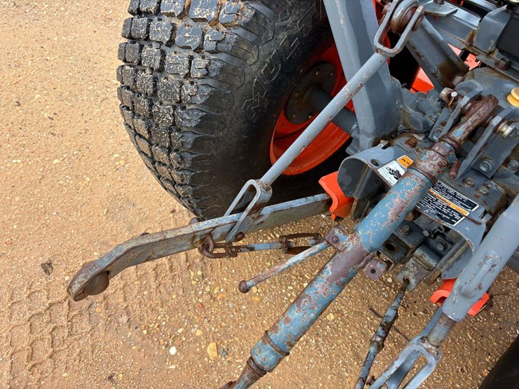 kubota-b7800-image-9