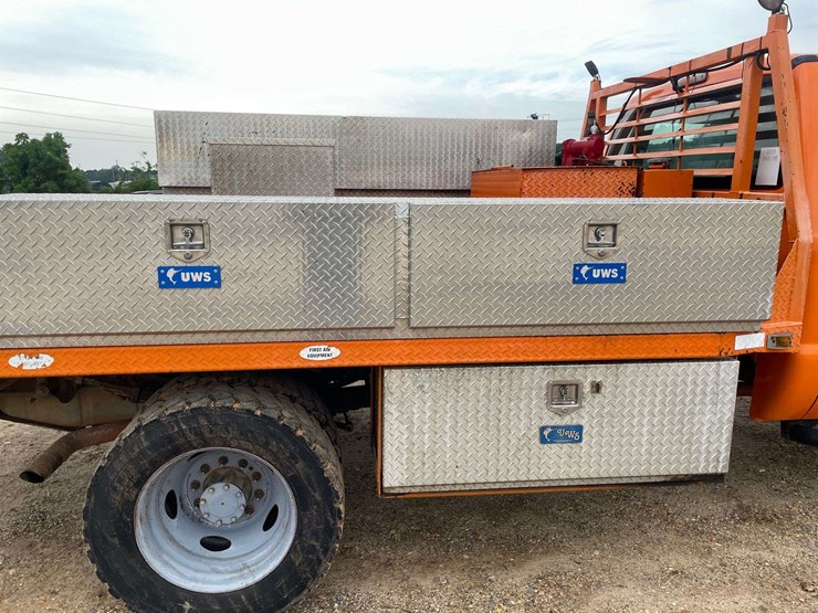 2009-ford-f450-image-17