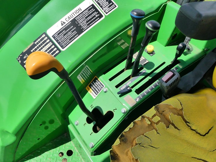 2014-john-deere-6115d-image-11