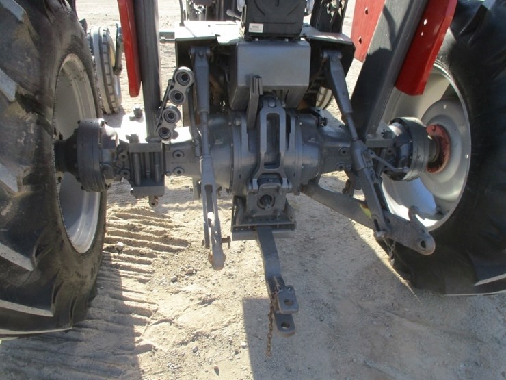 massey-ferguson-ag-tractor,-image-16