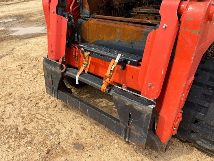 2024-kubota-svl97-2-image-25